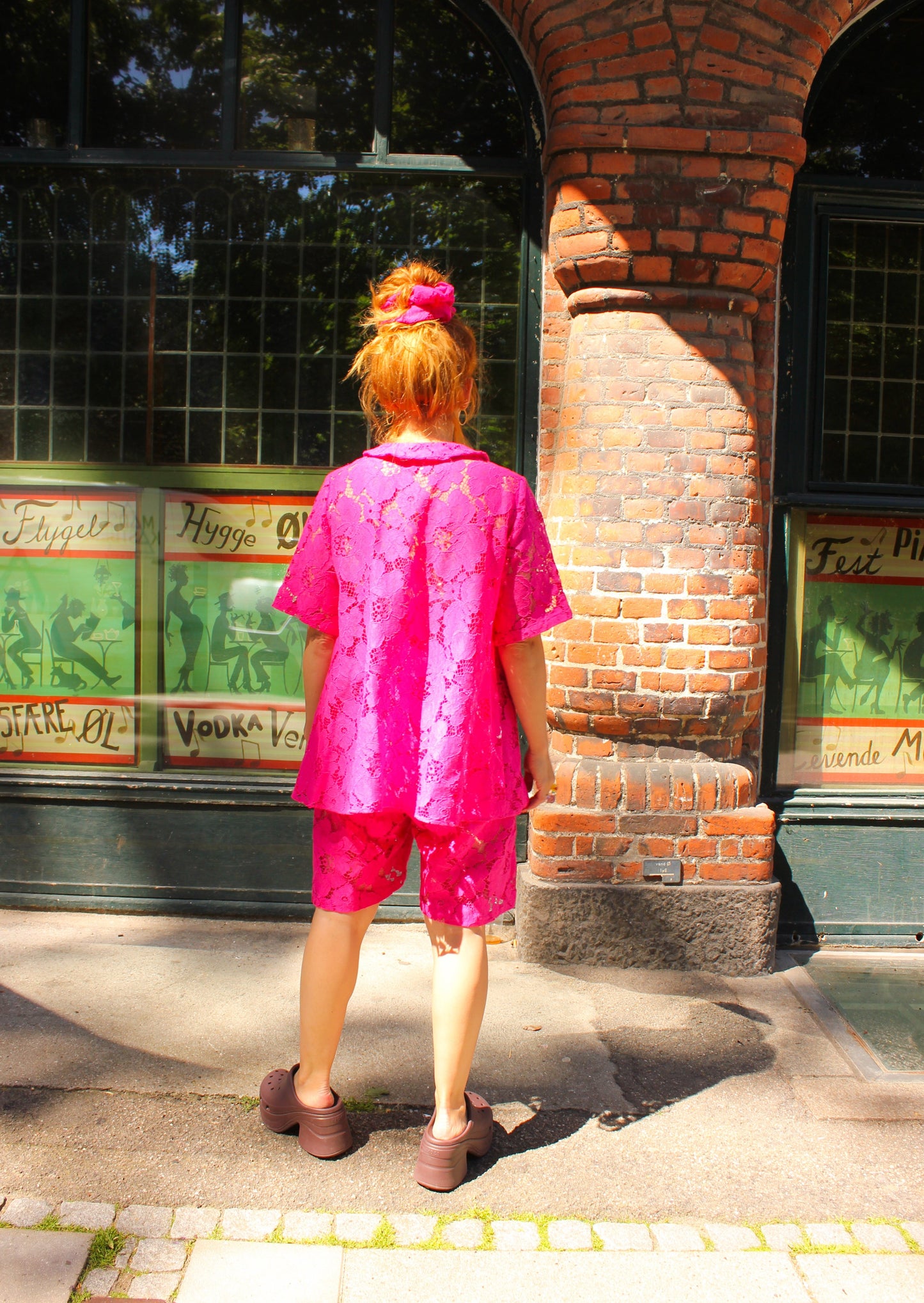 Viktualia Lace Shorts - Hot pink