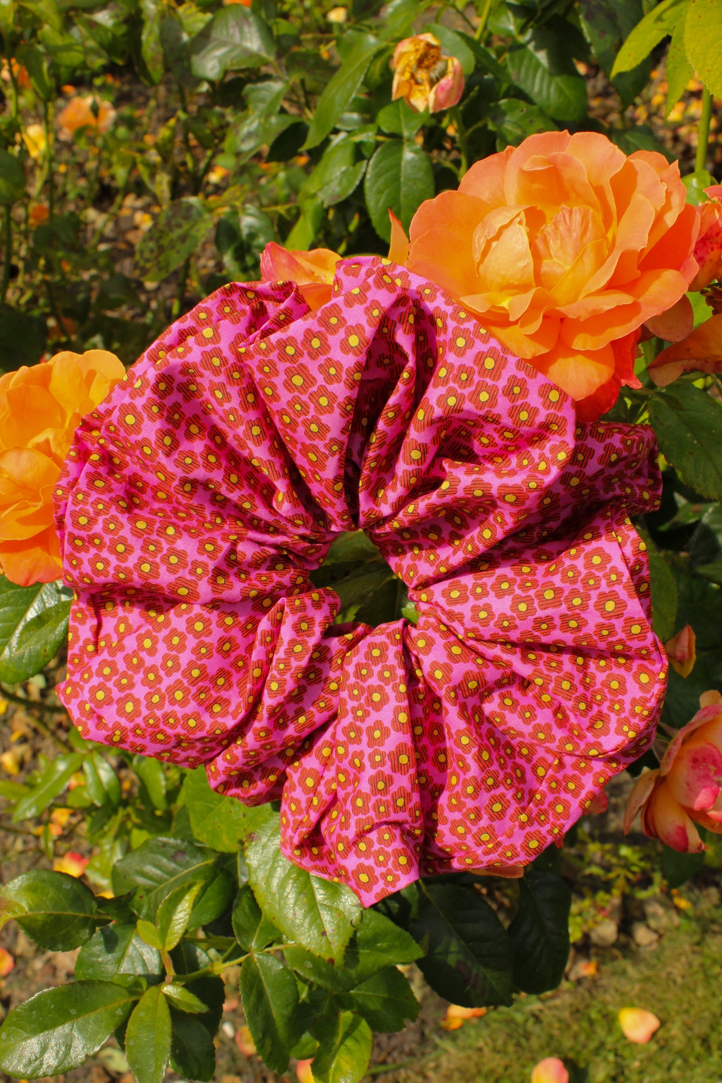 Meringue Scrunchie - Tiny Flower Field Pink