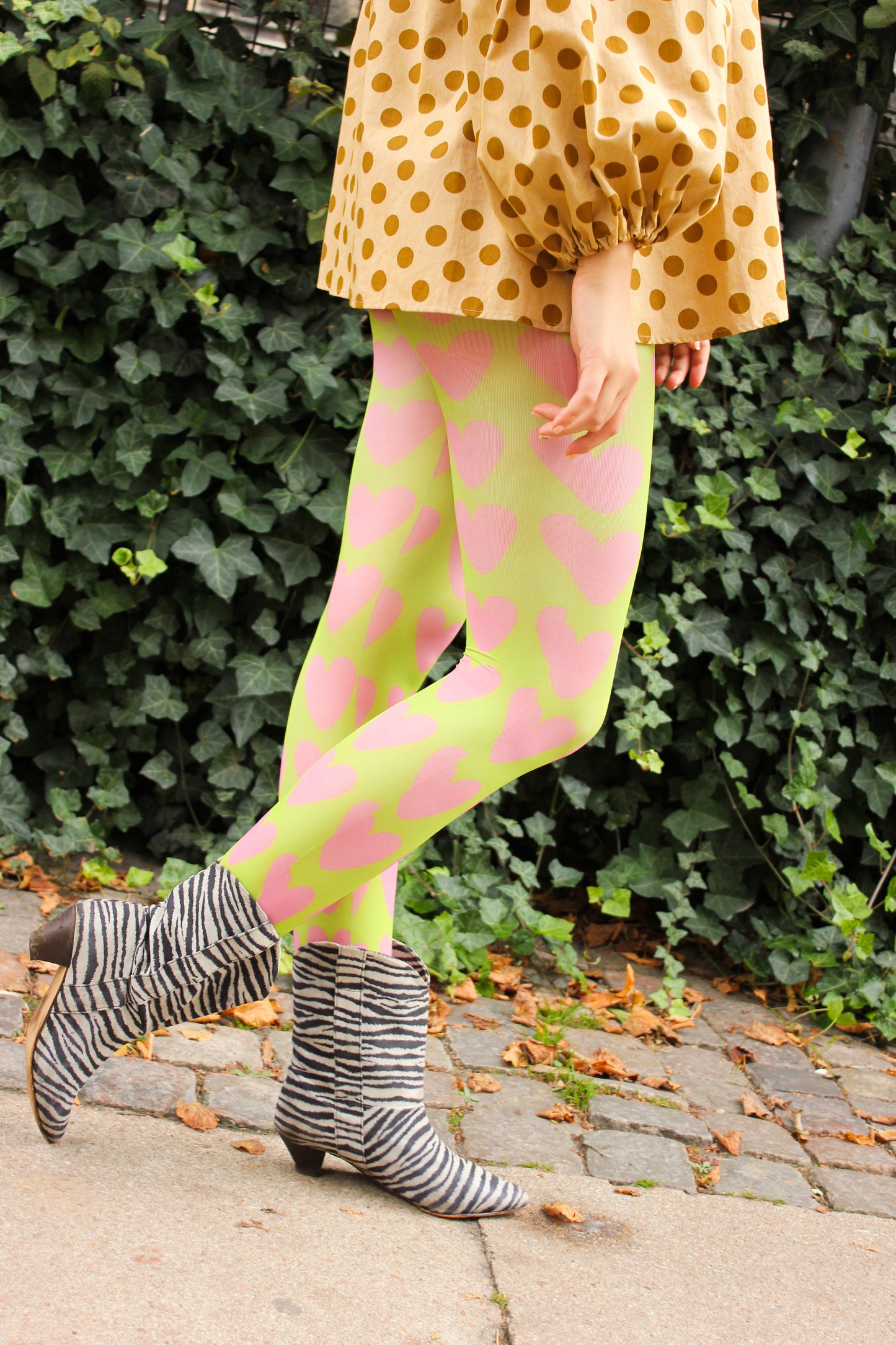 Fab Legs printed tights - Sweethearts Green