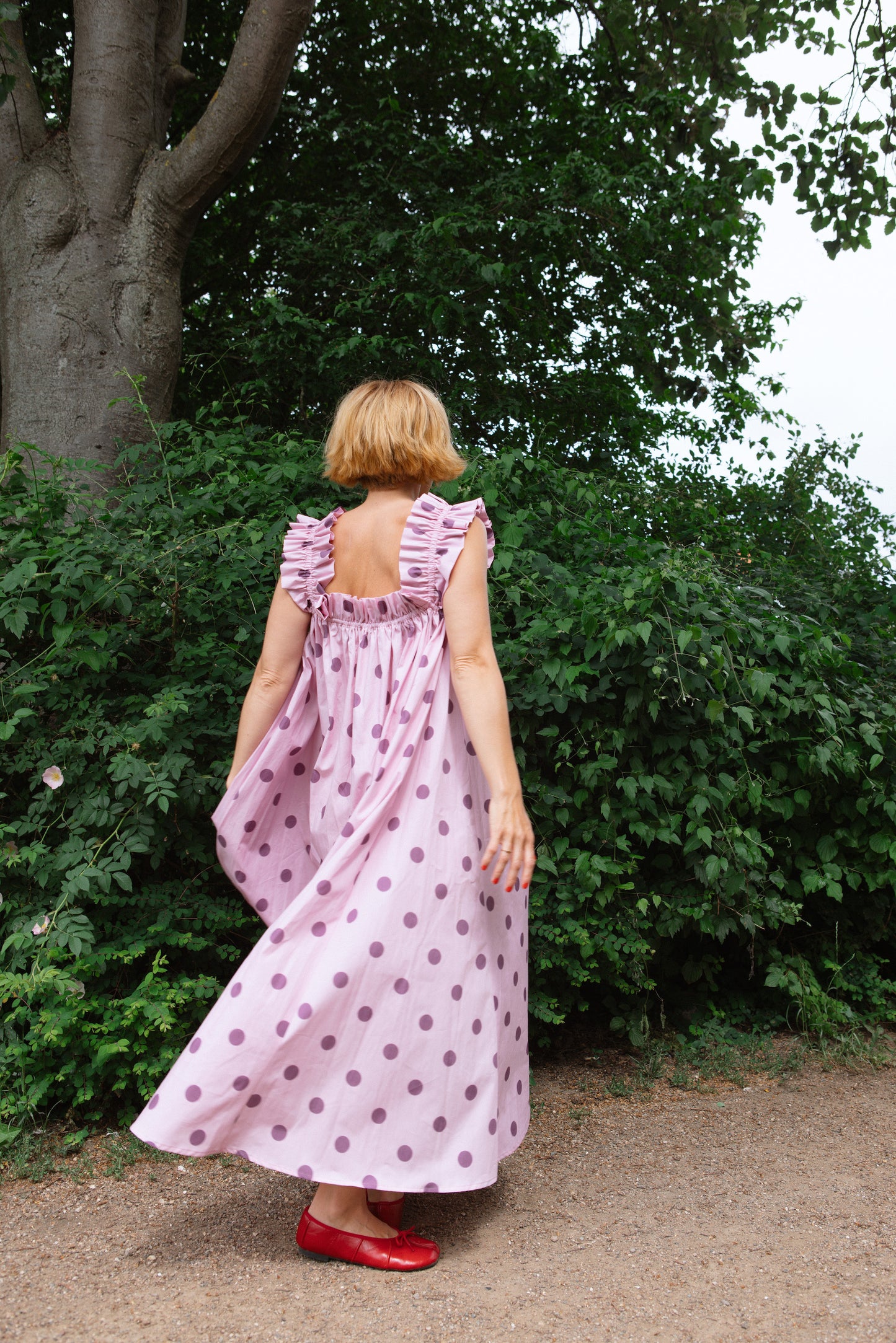Water Lily Dress - Berry Picking