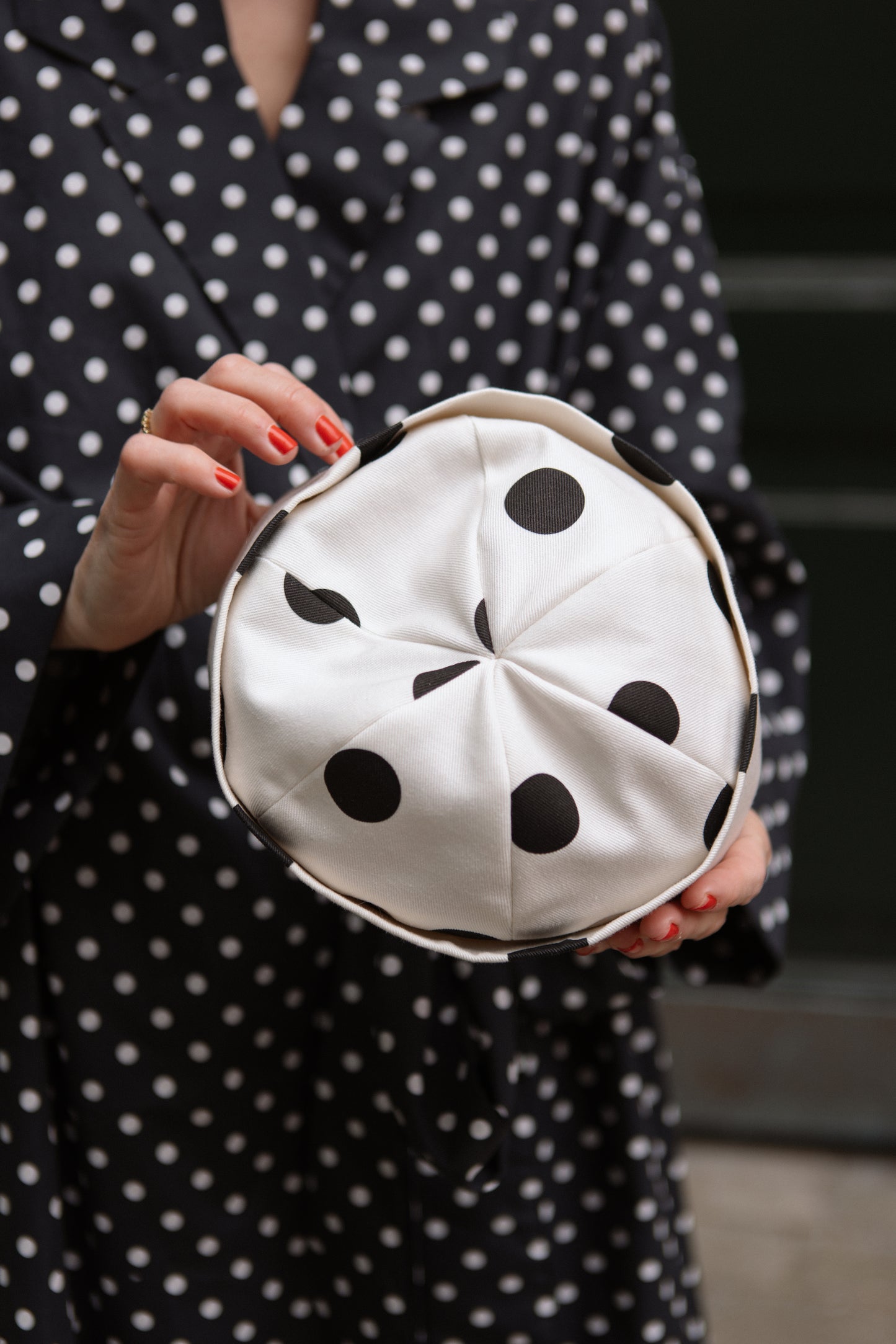 The Odd Hat - Polka Noir