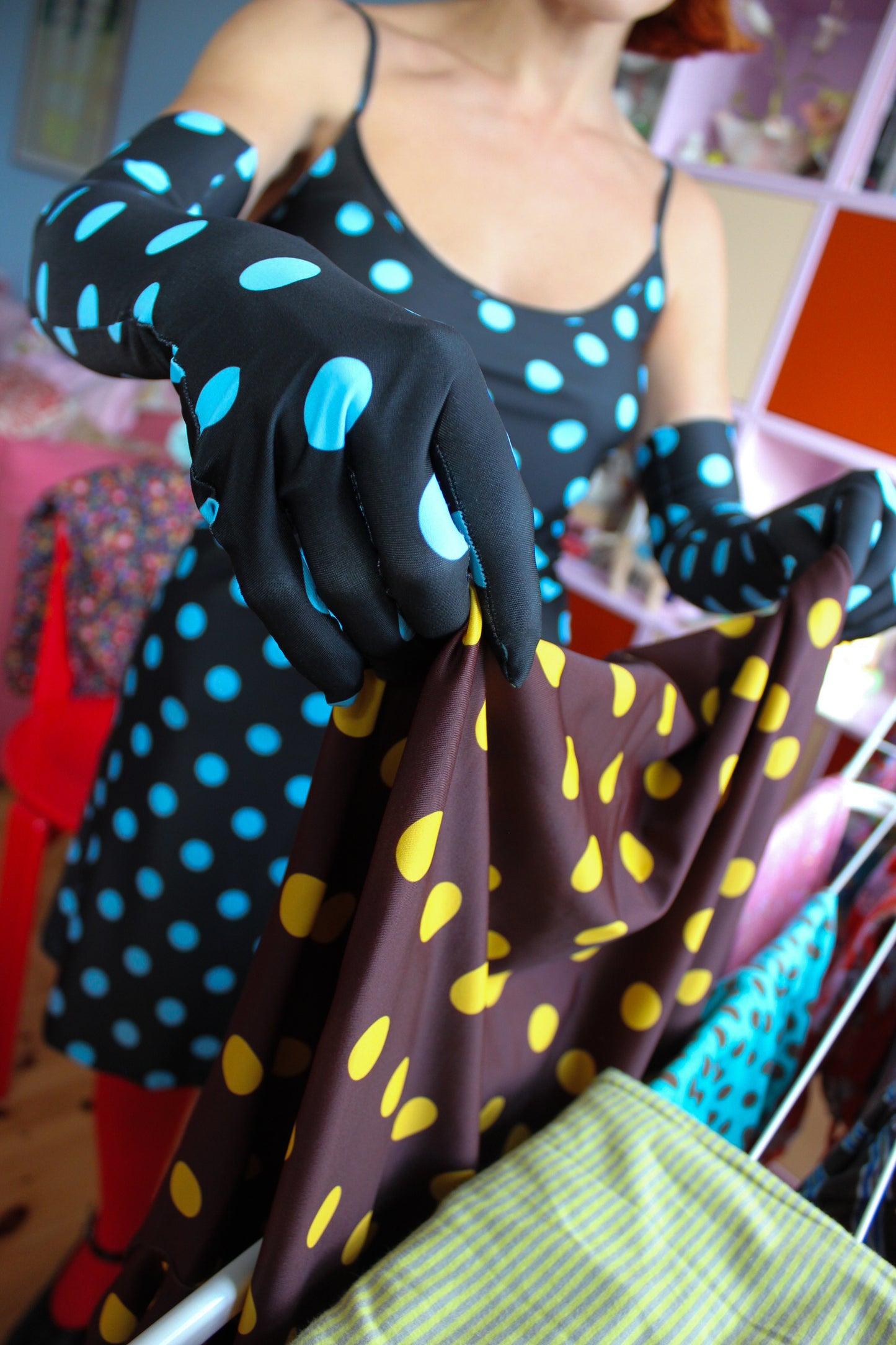 Lola Gloves - Moon Dance Dots