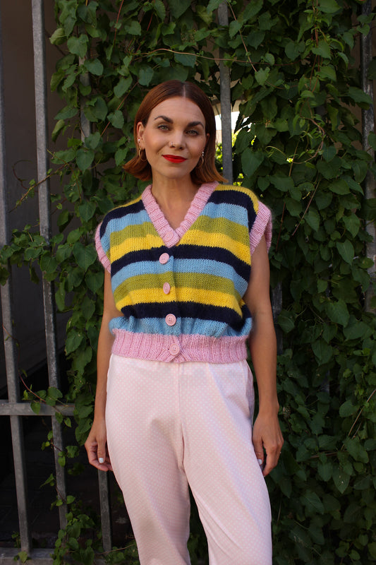 Knit Me Vest size S