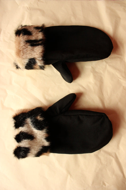 Yvonne Mittens - Night Sky Velvet