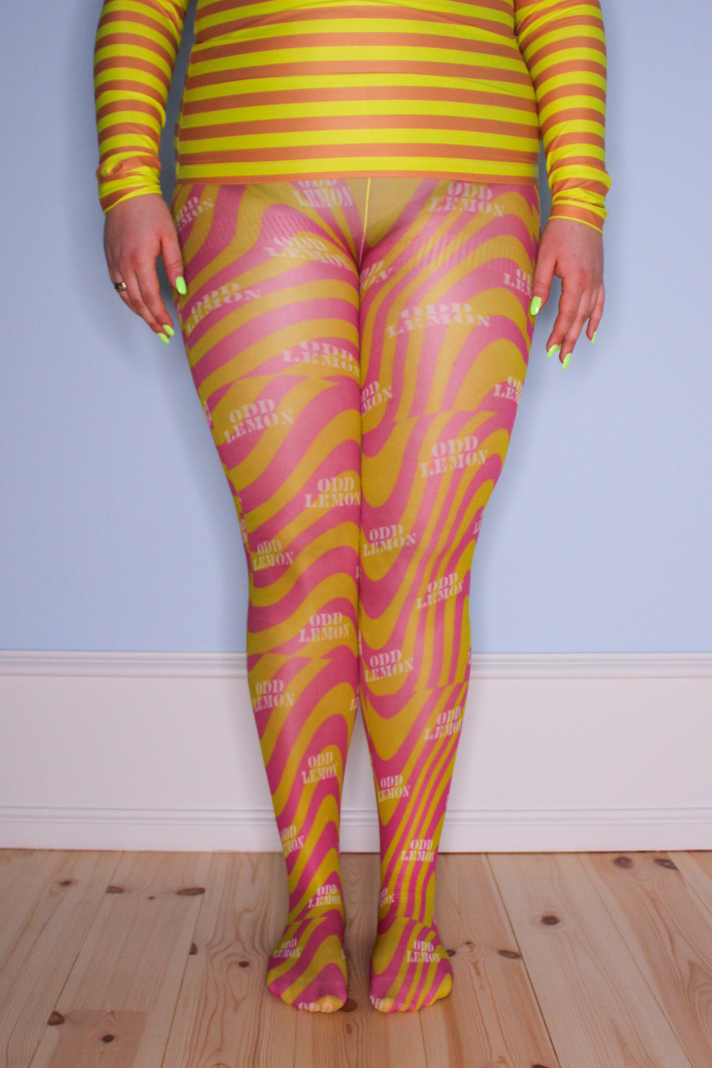 Fab Legs printed tights - Logo Swirls Pink & Yellow